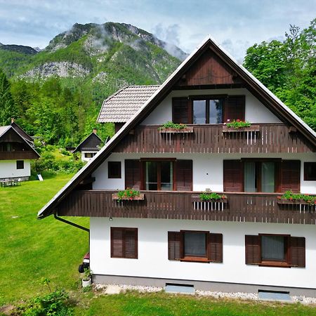 Sobe In Apartmaji Pri Ukcu Бохин Екстериор снимка