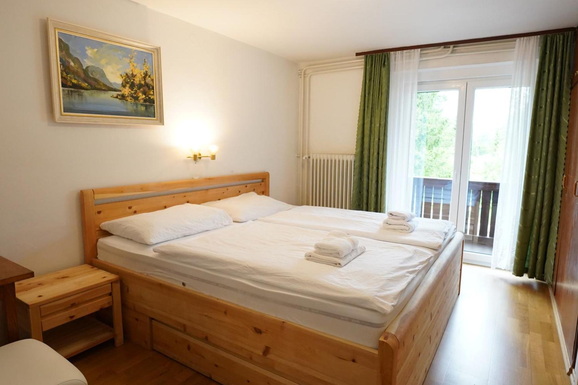 Sobe In Apartmaji Pri Ukcu Бохин Екстериор снимка